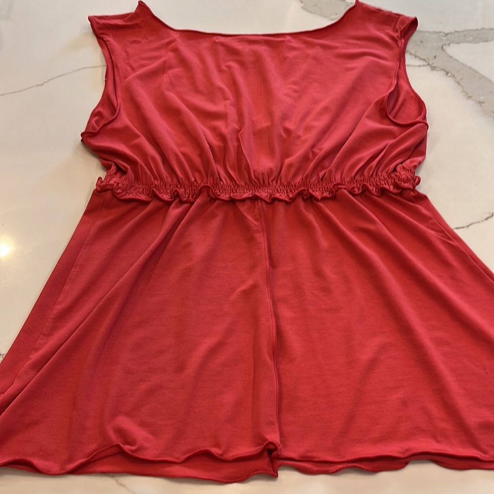 Max Studio Burnt Orange cute summer sleeveless top. Worn once very flattering. - Picture 4 of 9